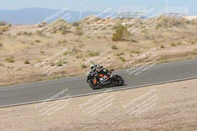 media/Apr-20-2025-AHRMA (Sun) [[393a79c373]]/Race/Group 11 early race/Turn 4b/